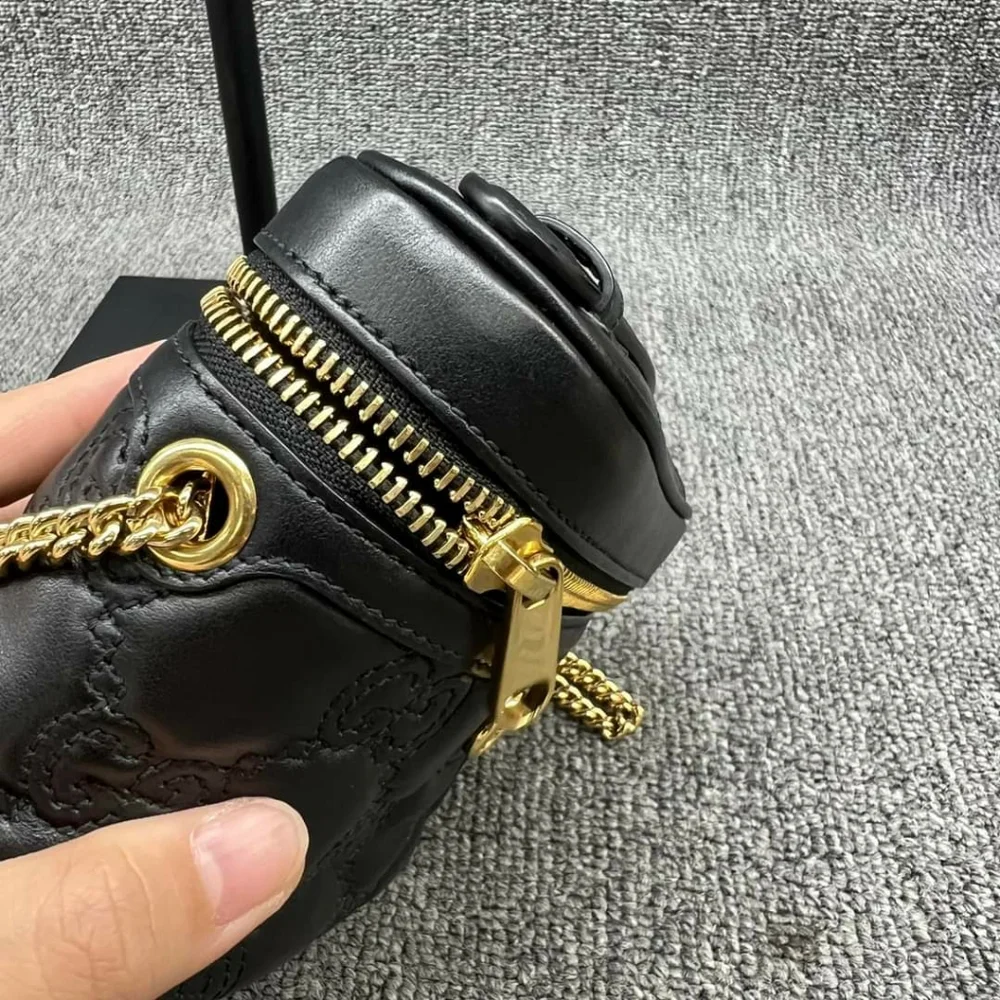 100% Authentic Gucci GG Leather Top Handle Bag 669-110524 - Picture 6 of 16